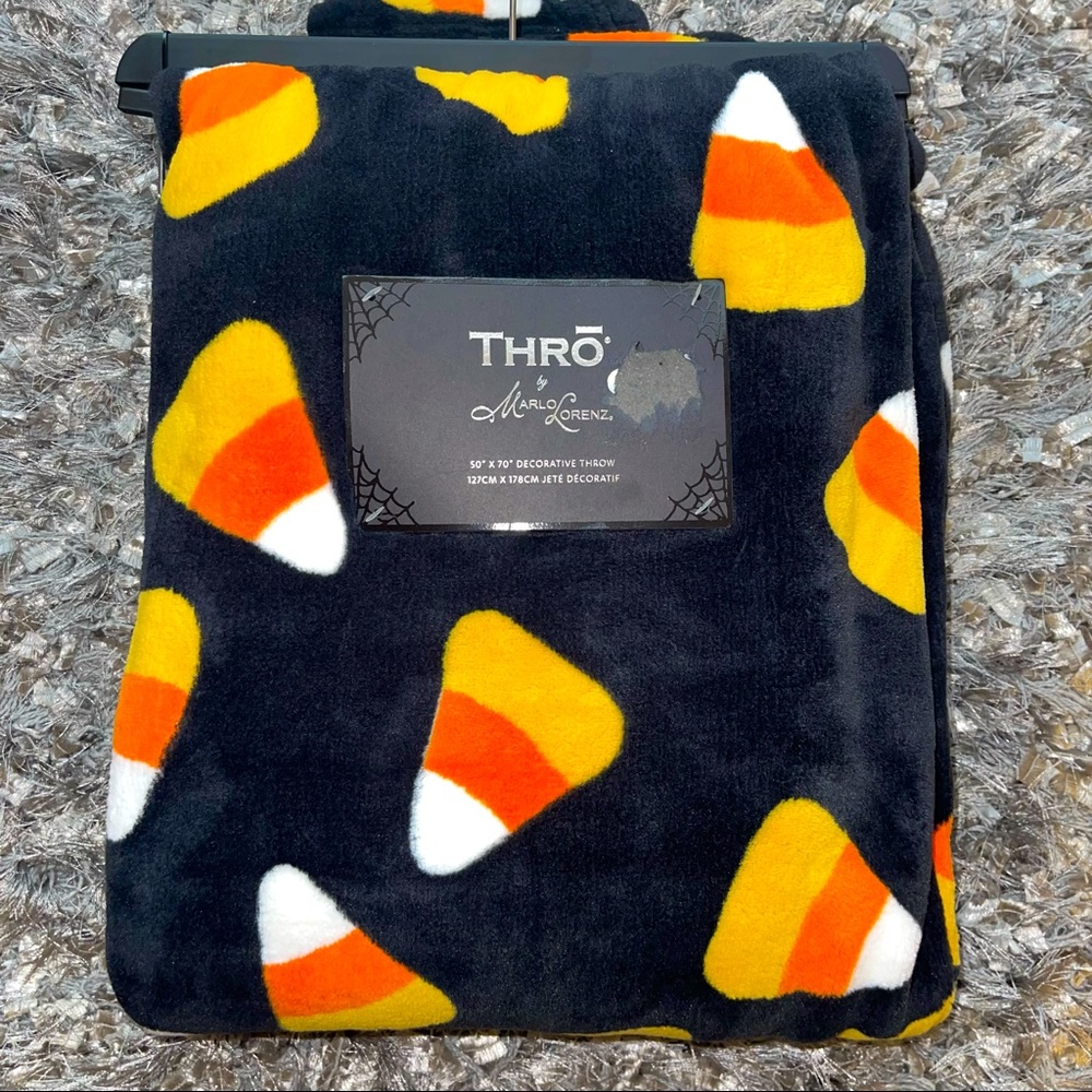 Black candy corn blanket